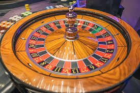 Live dealer at European Roulette table on intertogel login